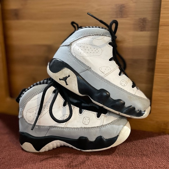 Nike Jordan 9 Retro “Baron” Toddler size 7 - Picture 1 of 9